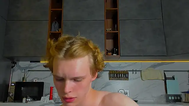 Ken0rDI Live XXX Chat