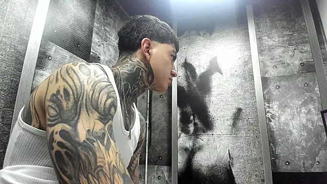 Gury_tattoo 现场XXX聊天