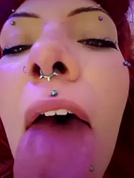 Sarah-Stoner Chat XXX in diretta
