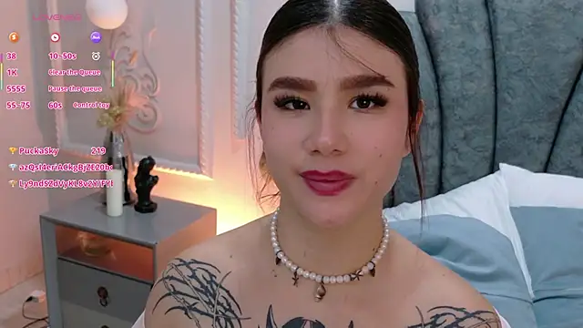 Emily-Cooper- Live XXX-Chat