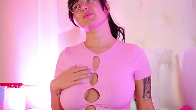 NadiaKeyss – Naživo XXX chat