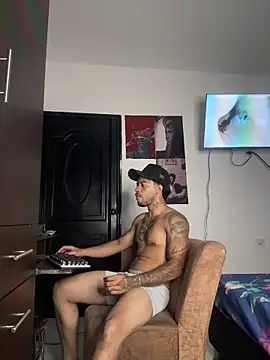 Kenny_romano: απευθείας συνομιλία ΧΧΧ