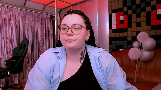 CatherineClaire's Live XXX Chat