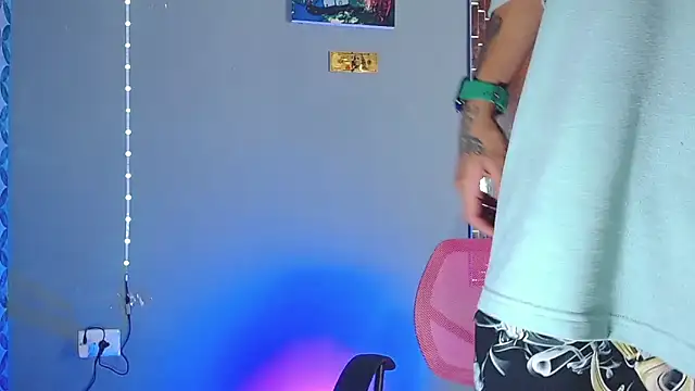 Chat +18 de Liam_lee ao vivo