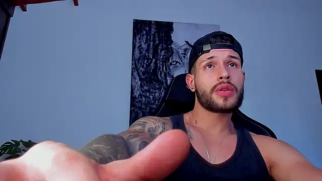 Santos_ramirez1 live XXX chat