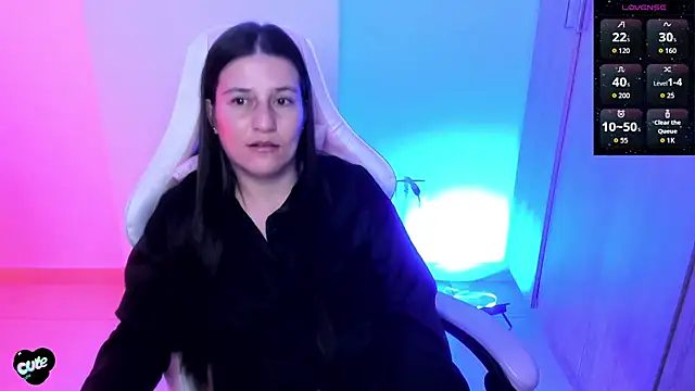 Saskyaa live XXX chat