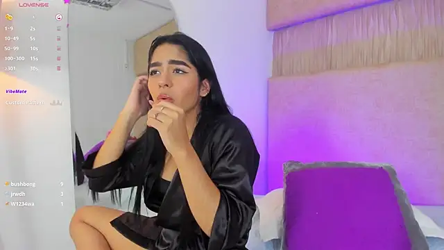 _kyraa_ Adlı Modelin Canlı XXX Sohbeti