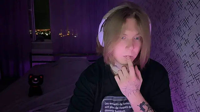 XXX chat uživo modela Hirtay