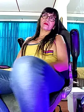 kelly_squirting live XXX chat