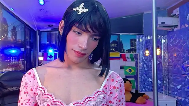 AlecciaNova live XXX chat
