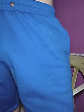 bigcockwhite777 Adlı Modelin Canlı XXX Sohbeti