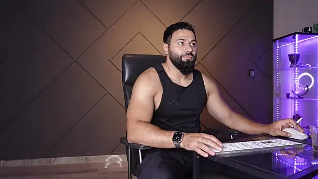 Онлайн чат XXX mattmasterss