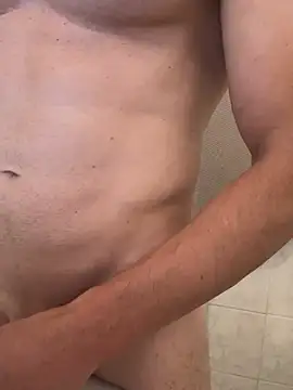 Bumbastic6PackのライブXXXチャット