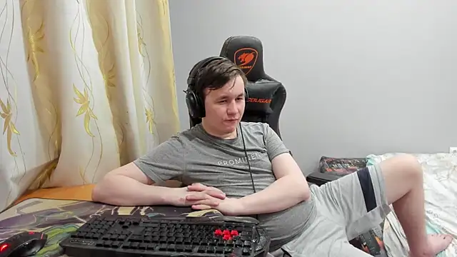 iliaskrislove's Live XXX Chat