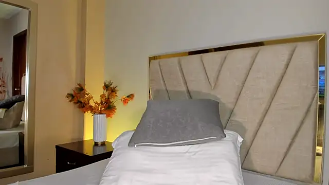 KatherinSky Adlı Modelin Canlı XXX Sohbeti