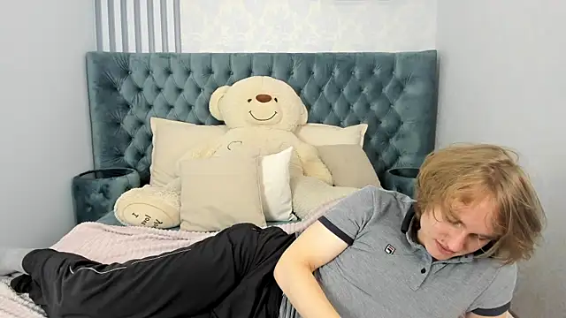 FinnBev live XXX chat