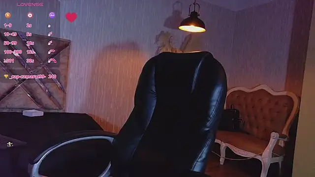 nairobi8's Live XXX Chat