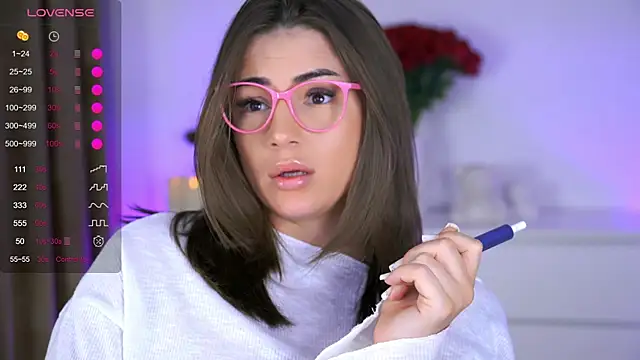 Chat +18 de AishaSins ao vivo