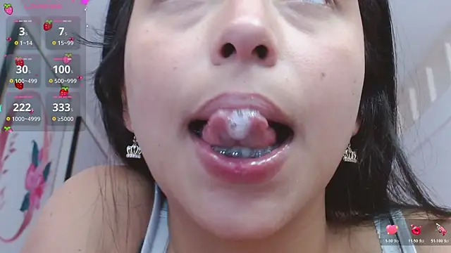 Czat XXX na żywo – Small_naughty_