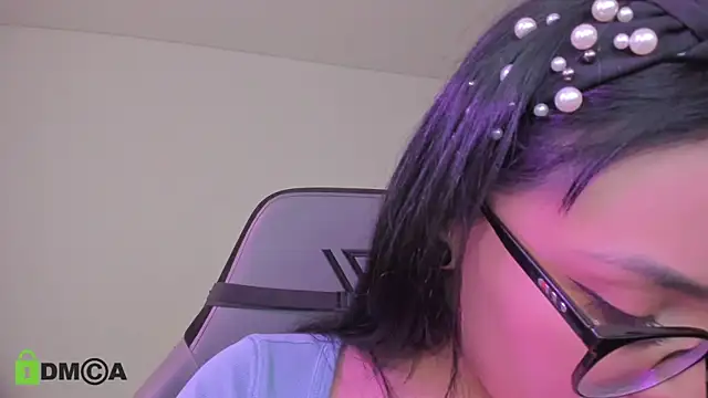 Czat XXX na żywo – alice-rausing