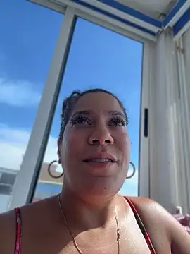 Bigbuttbrooklynn Adlı Modelin Canlı XXX Sohbeti
