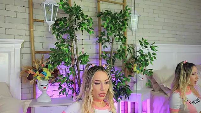 XXX chat uživo modela EmillyBronte