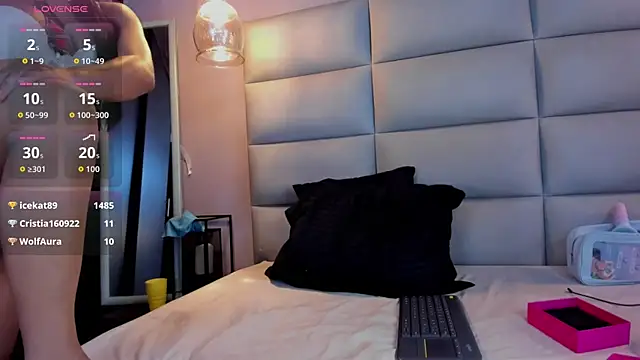 sarah-jhonson's Webcam Show
