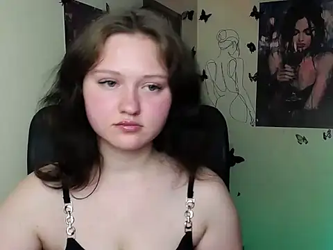 LadyAlice_ Adlı Modelin Canlı XXX Sohbeti