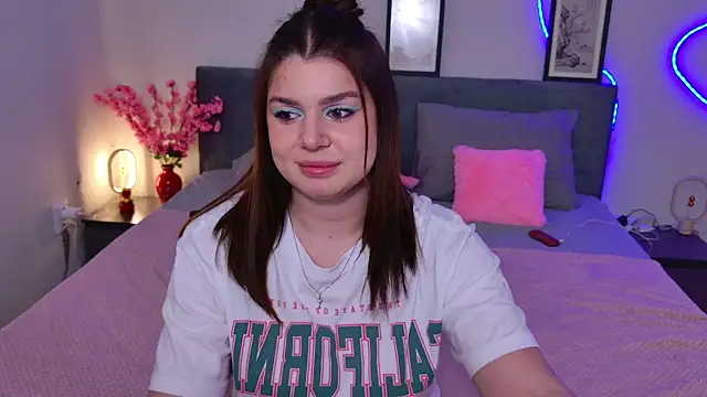 moneyforPeaches' Live XXX Chat