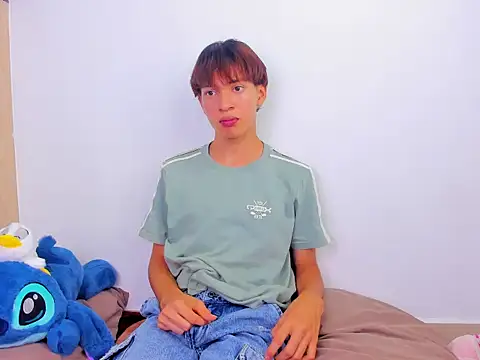 צ'אט XXX בשידור חי של Ely_king