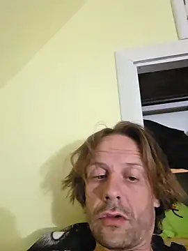 Danny543267 Show in webcam