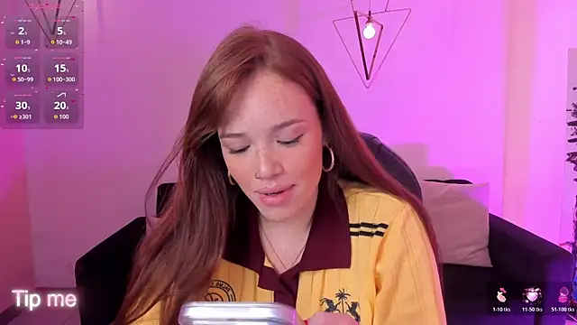 CorinneRusso Chat XXX live