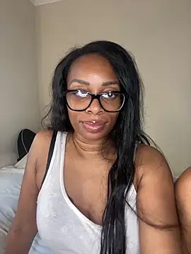 Chatroom XXX en direct de CaliBabiethe1