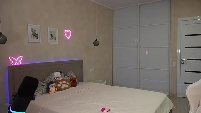 luna_young: απευθείας συνομιλία ΧΧΧ