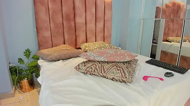 lou_rosse_ élő XXX-chatje
