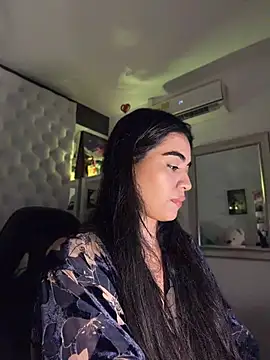 Chat +18 de ZarahEvans ao vivo