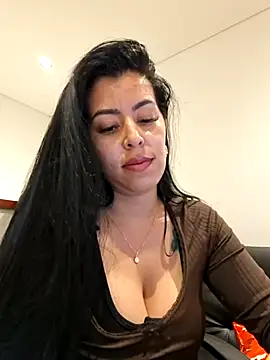 Chat XXX en directo de Luianna