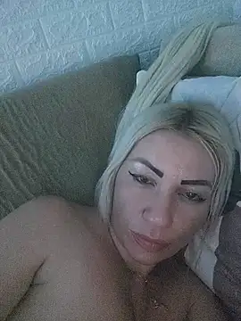 visnjica's Live XXX Chat