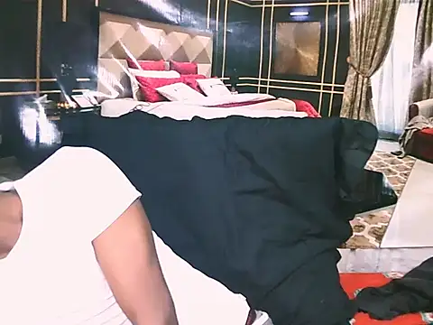 دردشة IndianThuggin الجنسية المباشرة