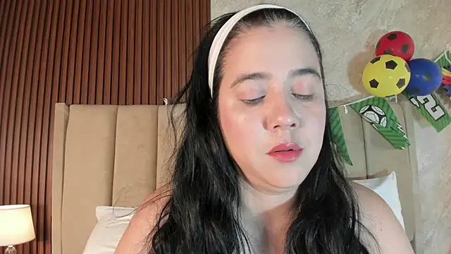 _Cris_Spicy_ Live XXX-chat