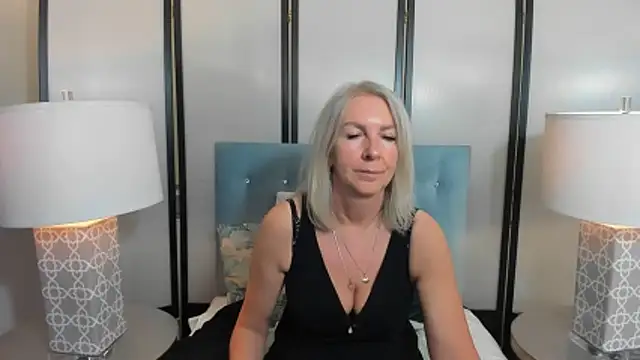 EricaTop's Live XXX Chat