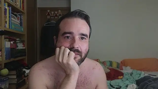 צ'אט XXX בשידור חי של curiosillo83