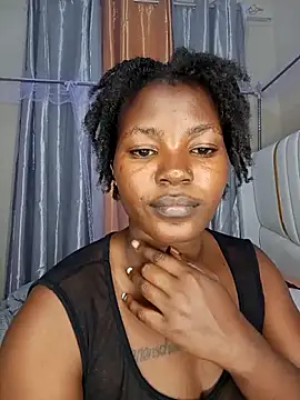 Chat XXX ao vivo de TrishaKalid