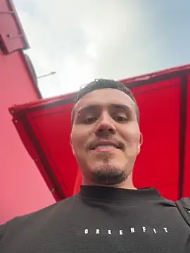 Živý XXX chat adam-rivera