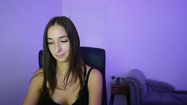 Chat XXX en directo de Crystalbrunette18