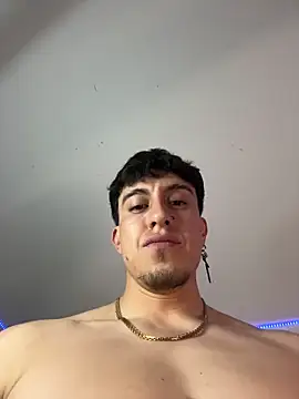 strongboy_'s Live XXX Chat
