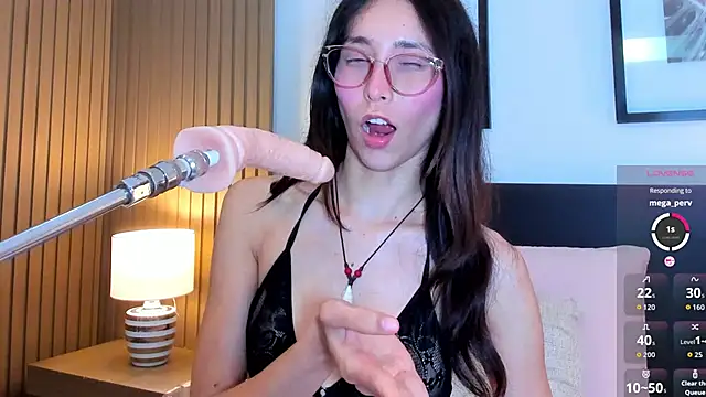 doll_bella_'s Live XXX Chat