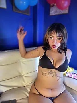 SamaraDesire live XXX chat