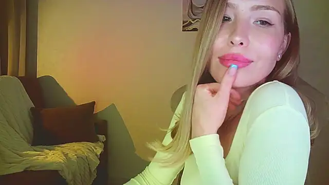 mia_raspberrie's Live XXX Chat