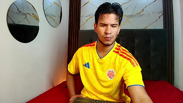 JacobWolf__ Adlı Modelin Canlı XXX Sohbeti